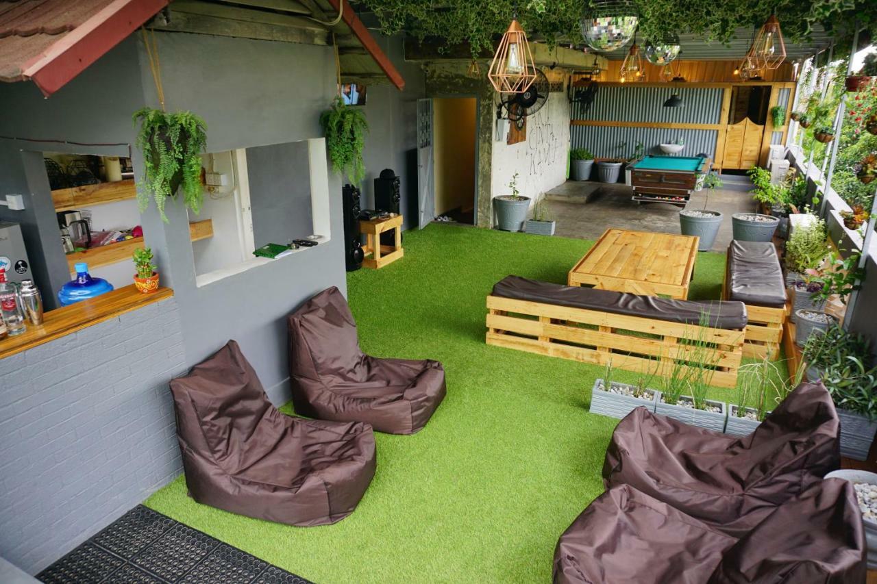 Kokos Hostel Padang City Εξωτερικό φωτογραφία